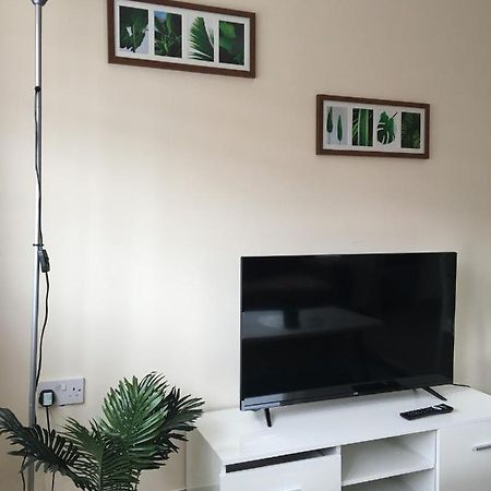 Modern 1 Bedroom Flat Perfect For Match Or City Break Liverpool Extérieur photo