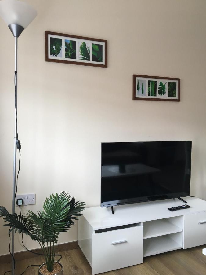 Modern 1 Bedroom Flat Perfect For Match Or City Break Liverpool Extérieur photo